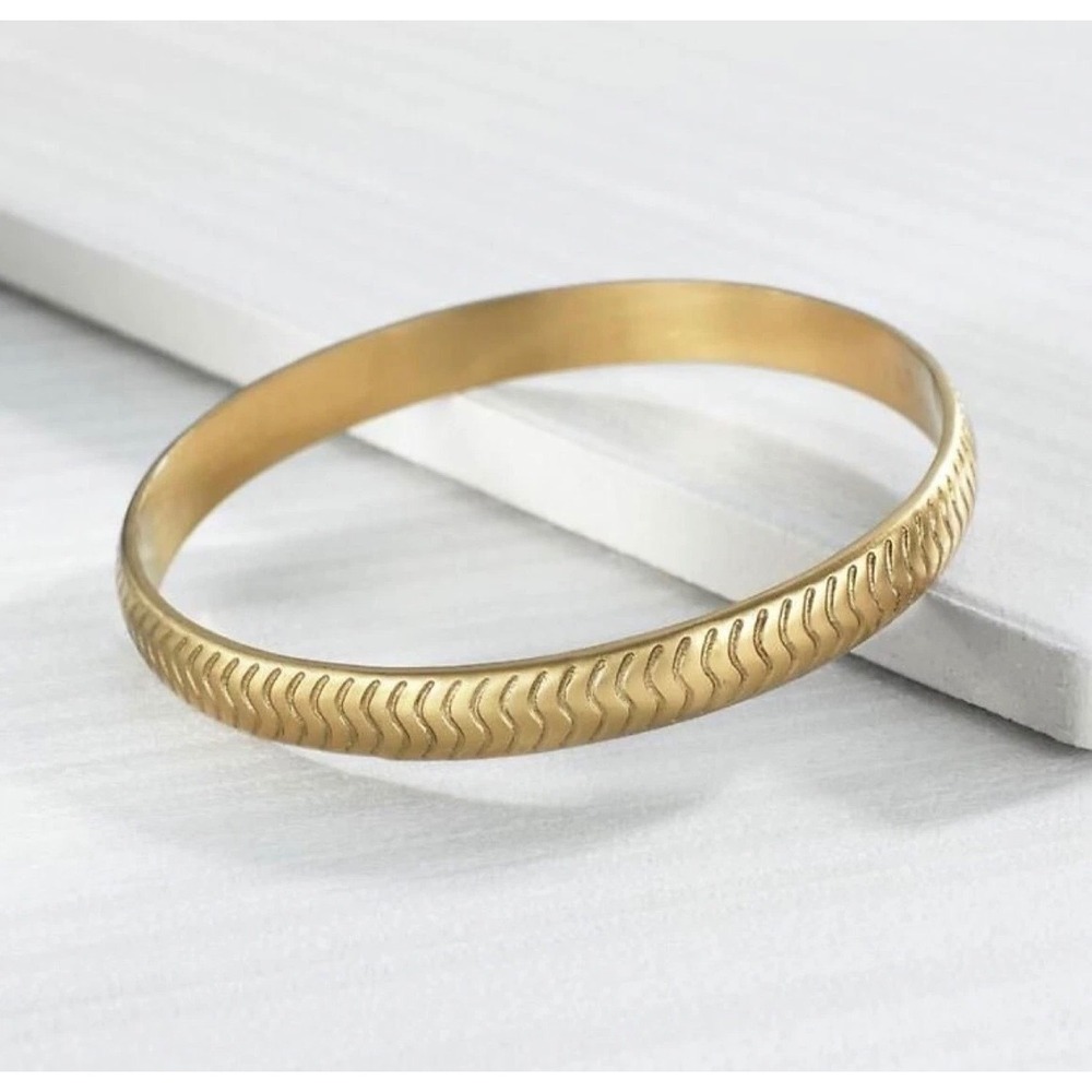 New Silpada Brass Grooved Bangle Bracelet KRB0105 Gold Tone Textured 2.5"